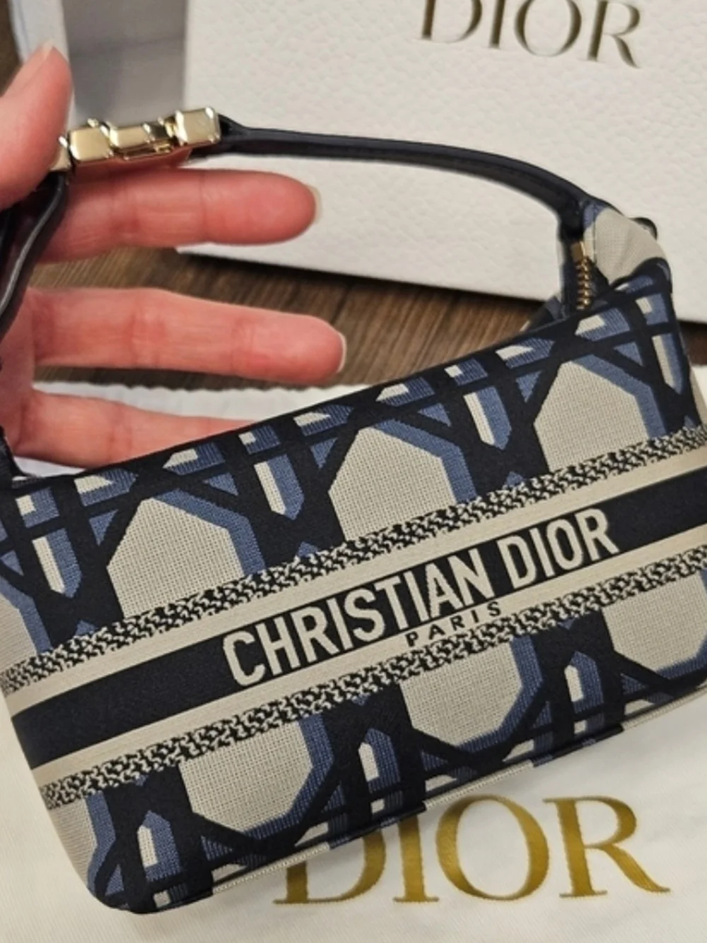 CHRISTIAN DIOR DiorTravel Nomad Pouch Oblique Navy Canvas Italy Box And Dust Bag - Picture 7 of 15